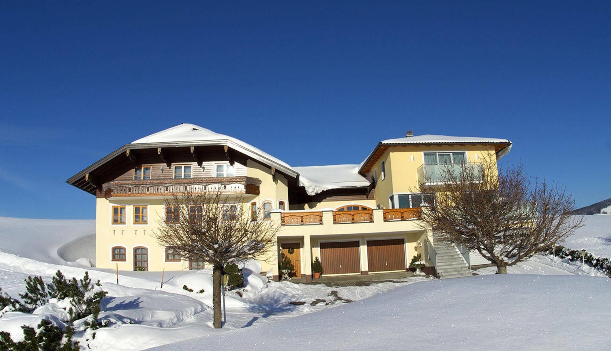 Gaestehaus Stabauer Mondsee Esterno foto